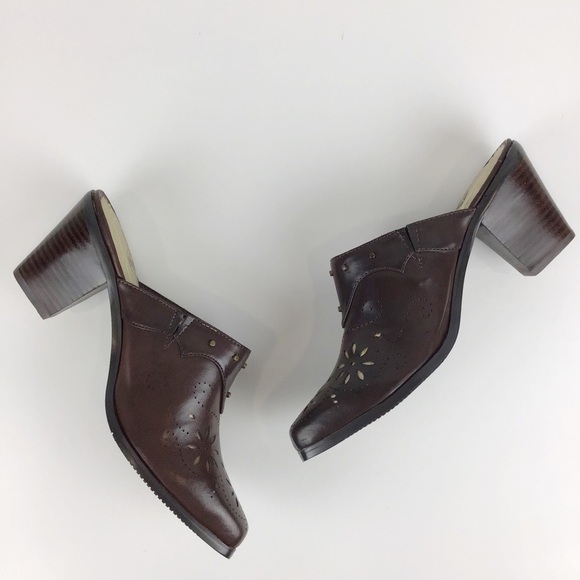 Duck Head Miley Brown Clogs | 7.5 - Picture 5 of 13